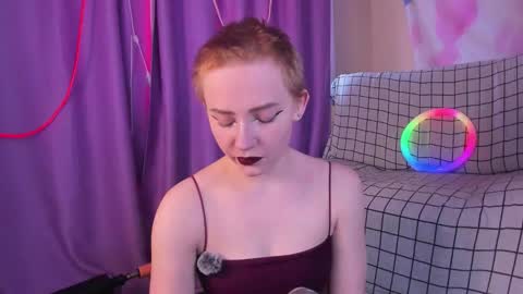 LexxxY online show from 09.24.25