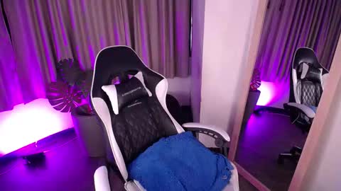 Snapshot of lexy_storm_18 chatting on 02.20.26 lexy_storm_18 online show from 02.20.26