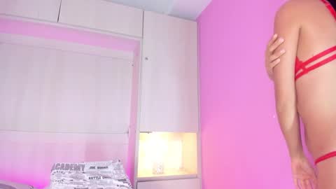 L I A  online show from 03.08.25