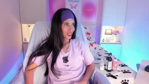 L I A  online show from 02.03.26