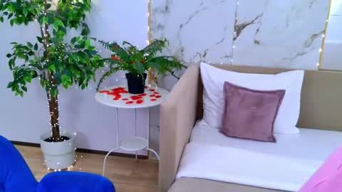 leyaatwood online show from 02.14.26