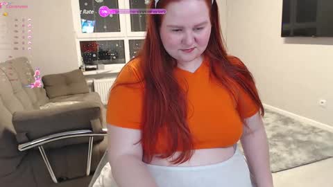 Snapshot of leyaloveee chatting on 02.17.25 Your Leya online show from 02.17.25