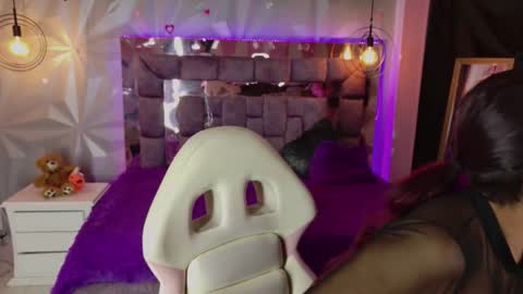 Leyla online show from 02.18.26