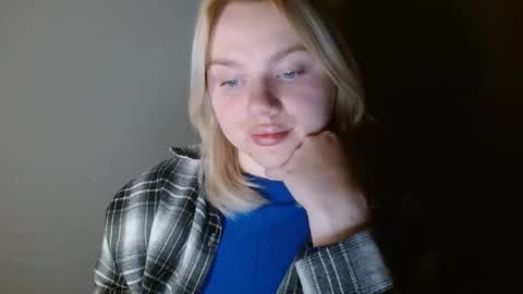 Leyla online show from 02.22.26