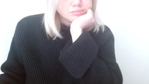 Leyla online show from 04.11.26