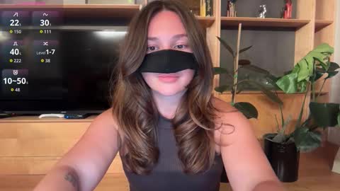 Leyla online show from 09.22.25