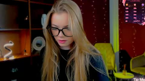 leyla_sexi online show from 04.25.26