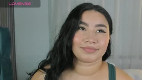 Snapshot of leylacliinton chatting on 10.19.25 Leyla online show from 10.19.25