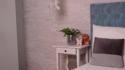 LeylaGracey online show from 02.14.25