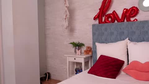 LeylaGracey online show from 03.04.25