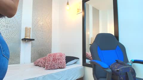 leyli_ass online show from 02.26.25