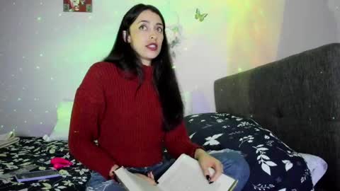 Snapshot of leynamadrigal chatting on 02.18.25 Leyna online show from 02.18.25