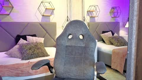 lhiam online show from 04.11.26