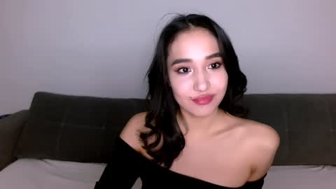 Snapshot of li_noen chatting on 12.11.24 Li  online show from 12.11.24