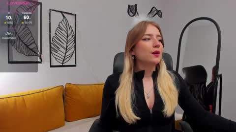 Lia online show from 05.05.26