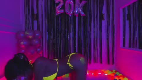 Lia online show from 01.24.25