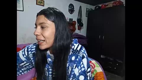 Snapshot of lia_hottie chatting on 02.15.25 Lia online show from 02.15.25
