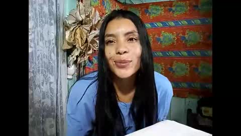 Snapshot of lia_hottie chatting on 11.04.25 Lia online show from 11.04.25