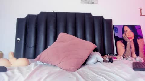 Lia Jhonson online show from 02.20.25