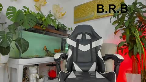 lia_lovelly online show from 04.10.26