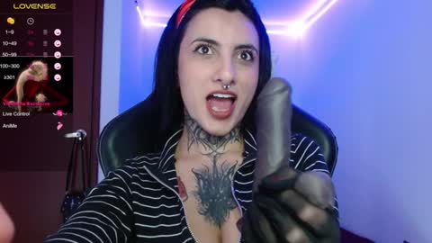 lia spicy   ig online show from 12.16.24