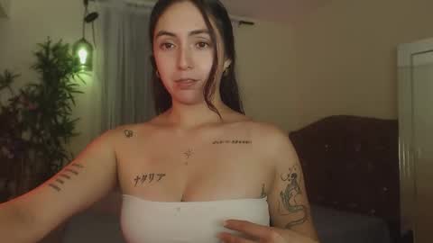 Lia  online show from 02.17.26