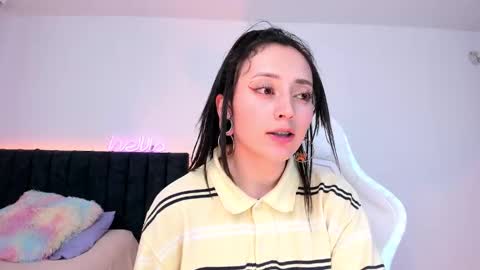 Little Queen Lia  online show from 02.22.25