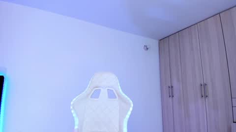 Little Queen Lia  online show from 03.07.25