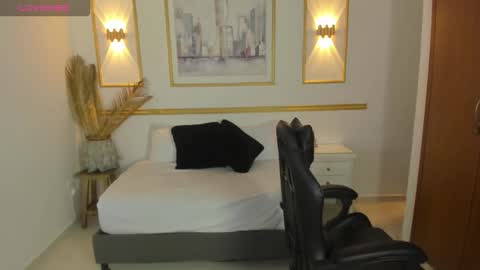 Snapshot of lia_sexx19 chatting on 02.26.26 Lia online show from 02.26.26