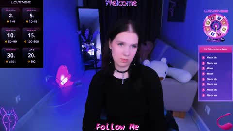 Snapshot of lia_xxgirl chatting on 12.15.24 Lia online show from 12.15.24