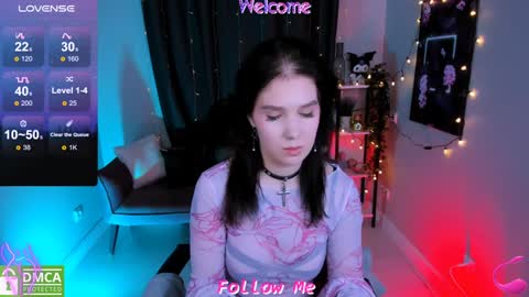 Snapshot of lia_xxgirl chatting on 12.21.24 Lia online show from 12.21.24