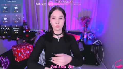 Snapshot of lia_xxgirl chatting on 12.25.24 Lia online show from 12.25.24