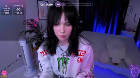 Snapshot of lia_xxgirl chatting on 09.12.25 Lia online show from 09.12.25