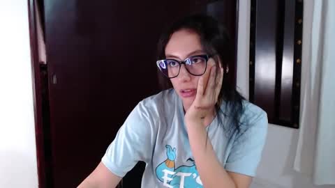   lia  online show from 02.14.25
