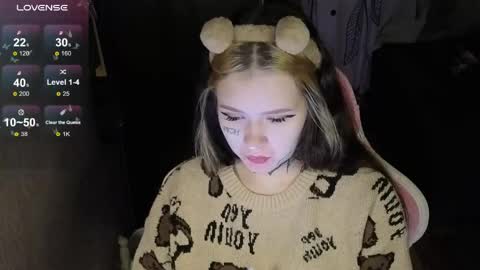 liaa_li online show from 04.15.26