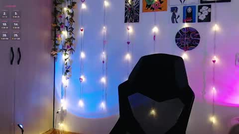 Snapshot of liaa_rodriguezz chatting on 05.14.26 Liaa online show from 05.14.26
