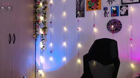 Snapshot of liaa_rodriguezz chatting on 05.26.26 Liaa online show from 05.26.26