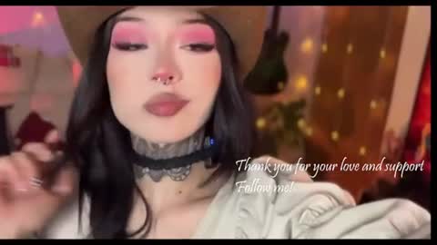 Snapshot of liaa_rodriguezz chatting on 06.28.26 Liaa online show from 06.28.26