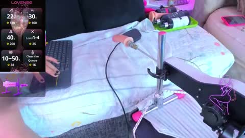 Liaa online show from 10.13.25