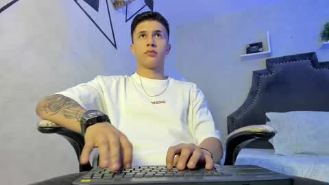 Liam Smith online show from 11.23.25