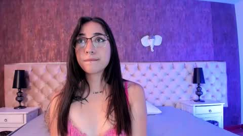 liaa turner  online show from 10.04.25