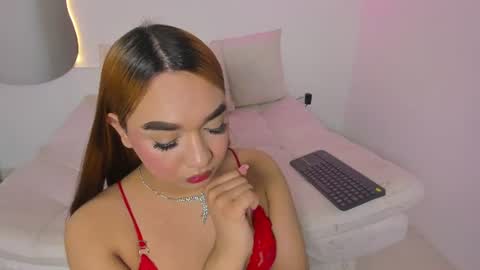 La  online show from 06.12.26