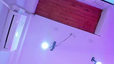 Lia online show from 12.30.24