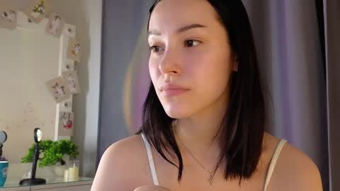 Lia  online show from 12.07.24