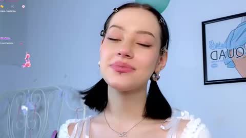 Lia  online show from 02.16.25