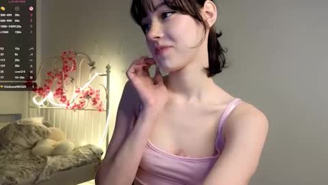 Lia  online show from 10.16.25