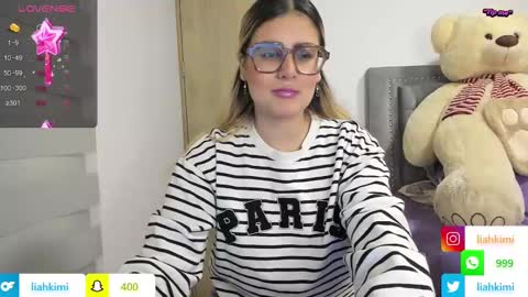 Lia  online show from 12.04.24