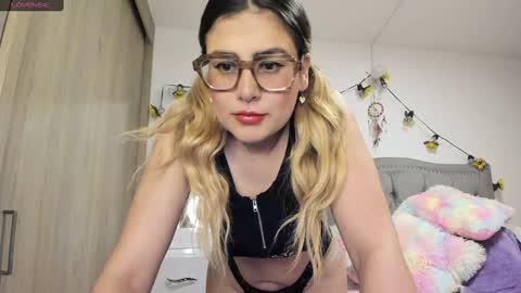 Lia  online show from 02.26.25