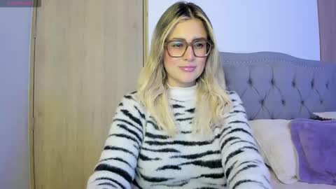 Lia  online show from 09.27.25