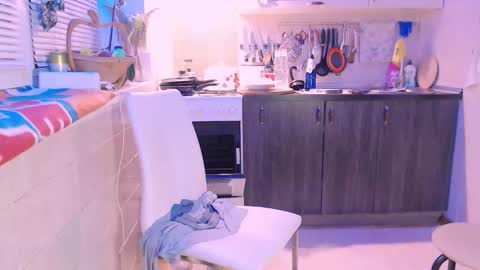 miss Lia  colection for travel online show from 02.02.25